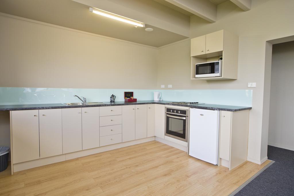 @ The Hub West Aparthotel Palmerston North Phòng bức ảnh
